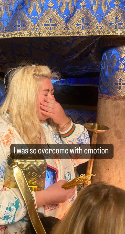 The TV star was seen sobbing in an Instagram post