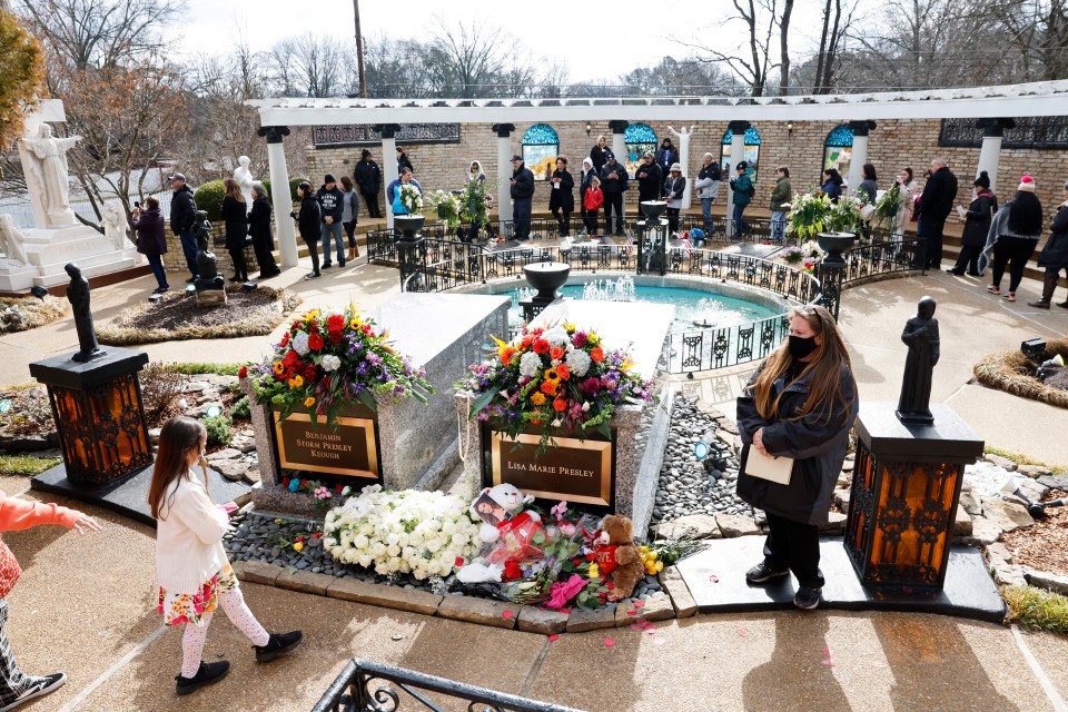 Mourners said goodbye to Lisa Marie Presley at dad Elvis's Graceland home in Memphis, Tennessee