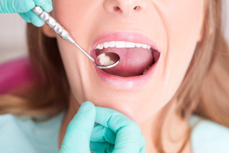 Attend regular dental check-ups and avoid sugary food and drinks to avoid toothache