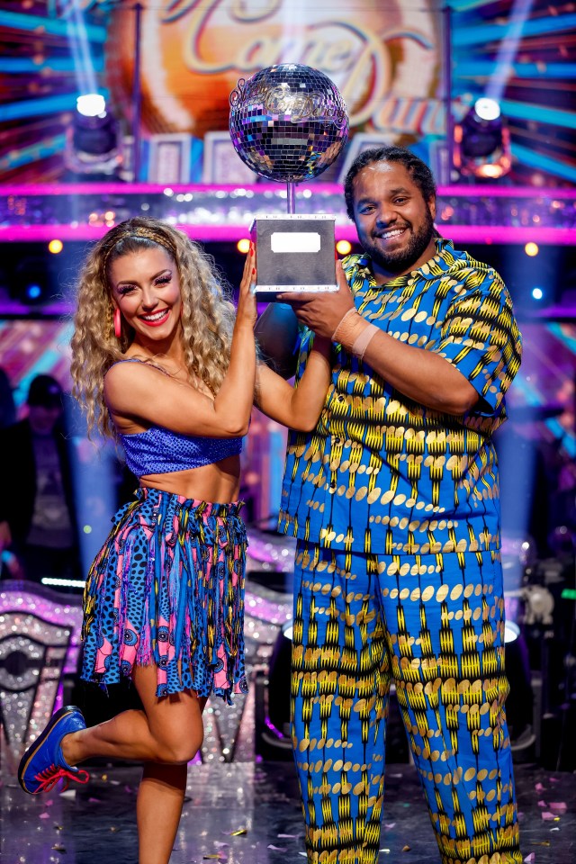 Hamza Yassin and Jowita Przystal took home the Strictly disco ball