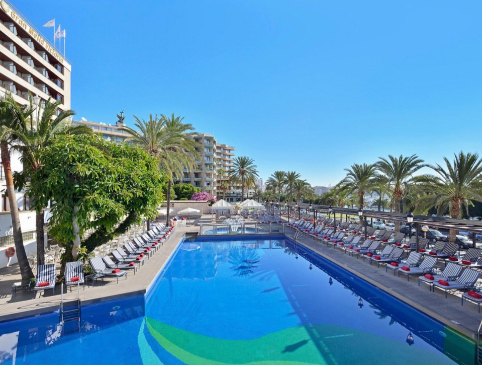 There are lots of family friendly hotels in Majorca with pools to lounge by