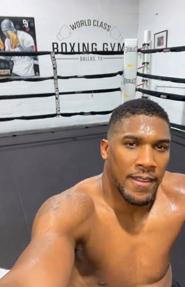 Anthony Joshua training in Texas