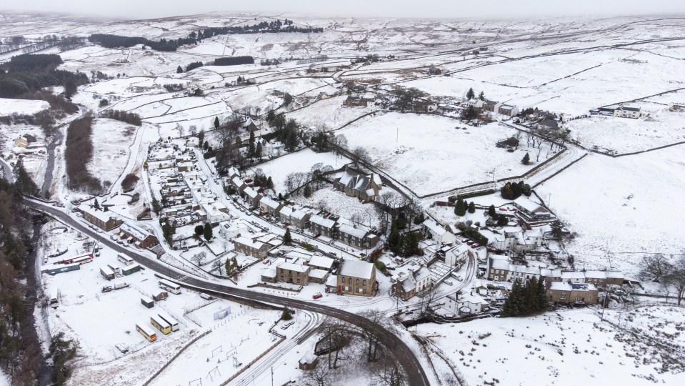 Brits have woken up to snow and ice warnings as temperatures fall to -4C