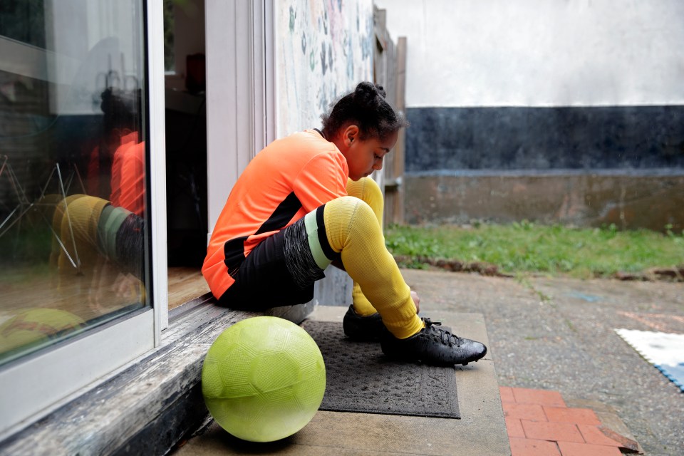 Little strikers often end up being well-behaved in their teen years