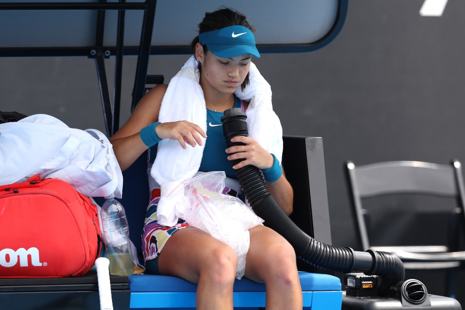 The 20-year-old had to cool herself down as the Aussie sunshine strengthened throughout her match