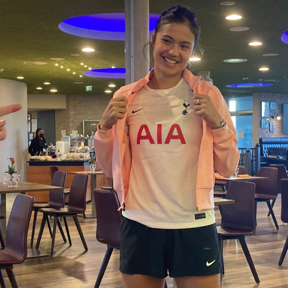 Spurs fan Raducanu shows her support for the North London side