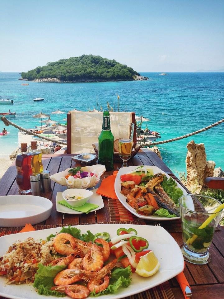 Try tasty seafood on Ksamil beach