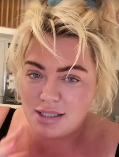 Gemma Collins has been suffering from a mystery foot problem