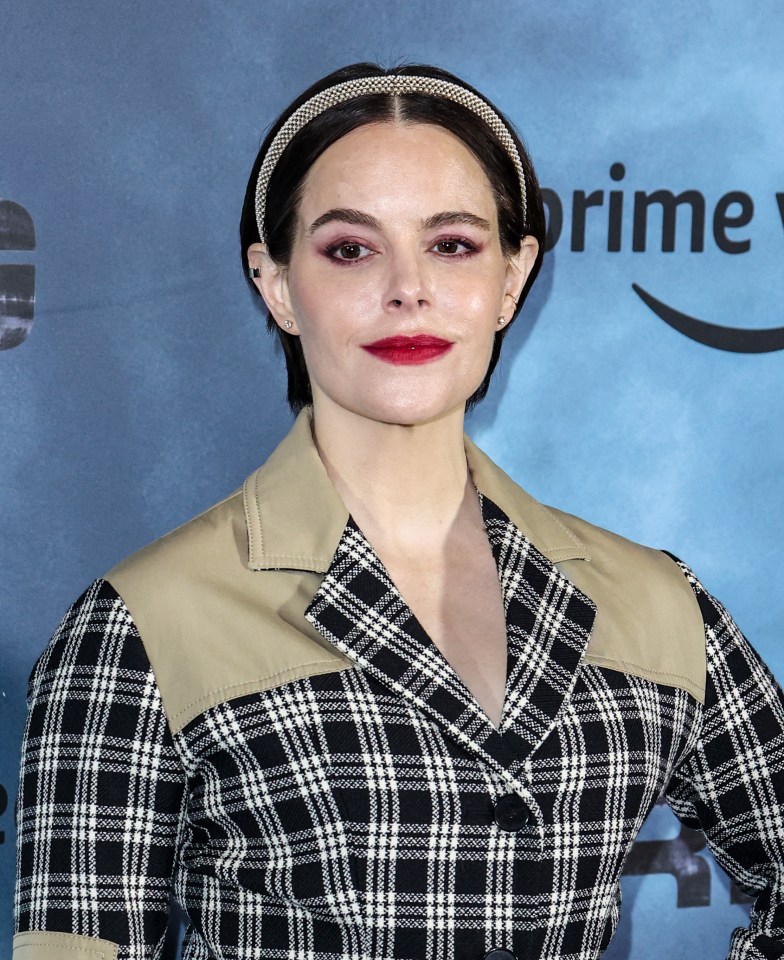 Canadian born actress Emily Hampshire will also appear in The Rig