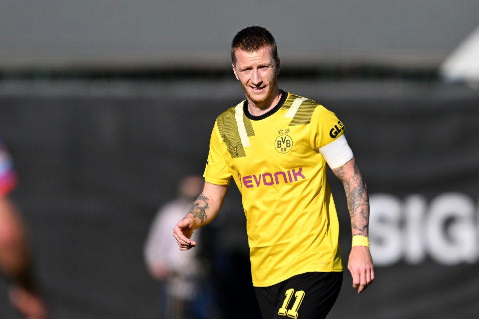 Marco Reus could snub Man Utd's £200k a week offer