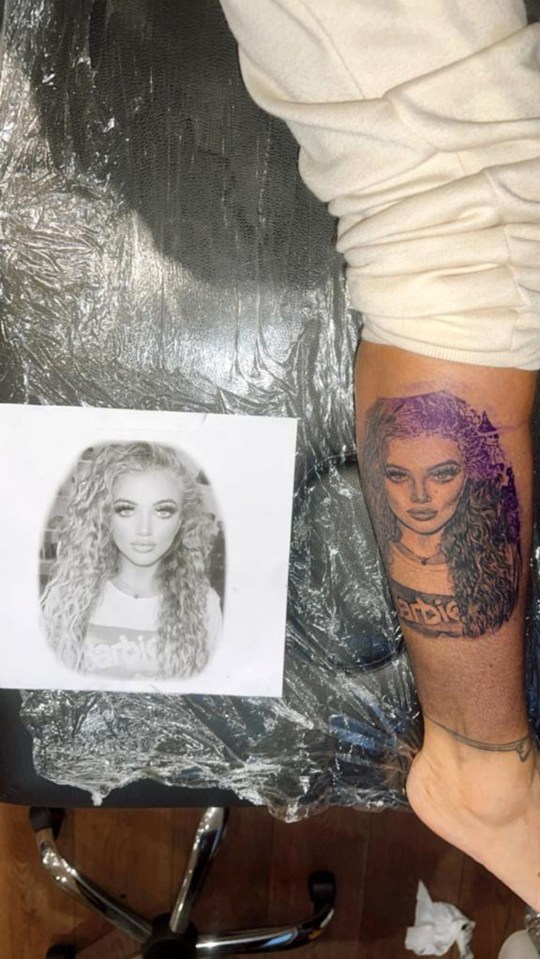 Katie gave Tattoo Fixers star Jay Hutton a snap of Princess