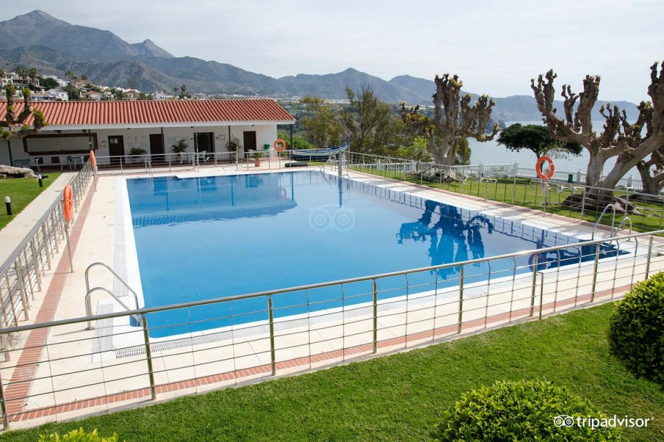 Parador de Nerja overlooks the beach