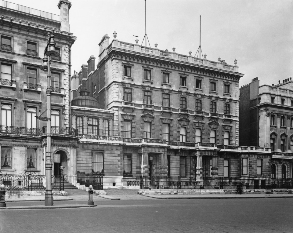 145 Piccadilly, located in Central London, had a staggering 25 bedrooms