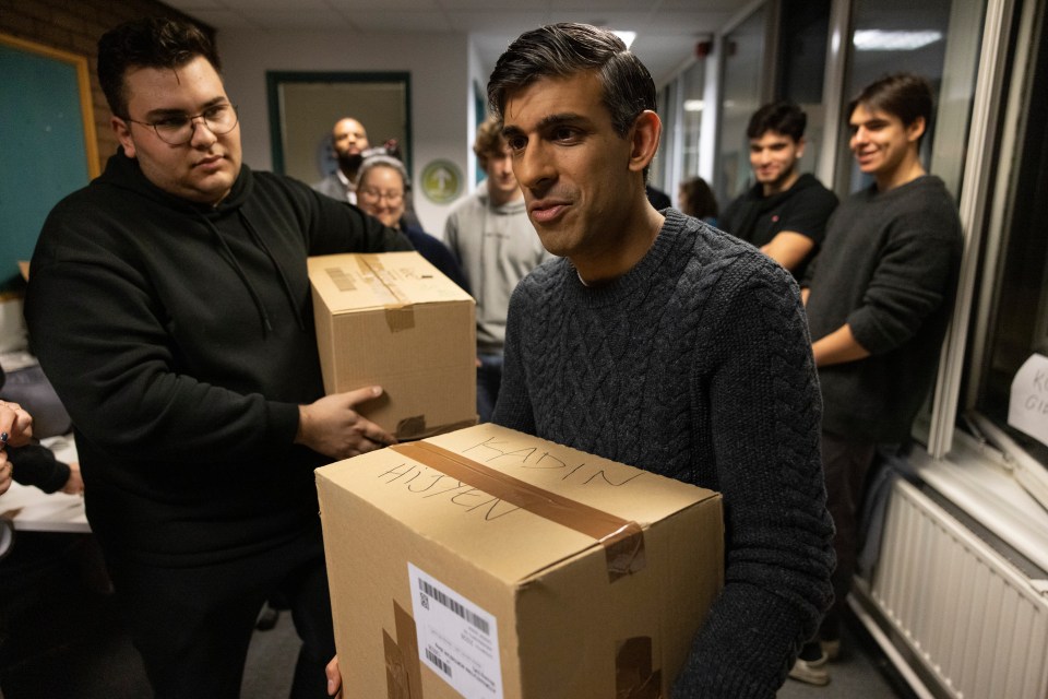 Rishi Sunak helps pack up donations to fly out to Turkey and Syria