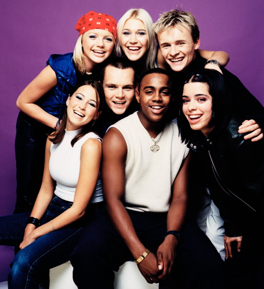 S Club Seven’s Tina Barrett, Rachel Stevens, Paul Cattermole, Jon Lee, Jo O’Meara, Hannah Spearritt and Bradley McIntosh