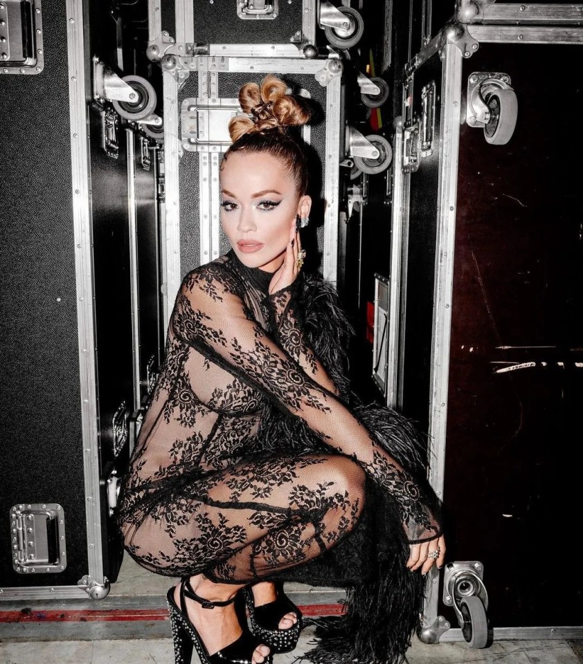 Rita strikes a sexy pose and shares with fans on Instagram