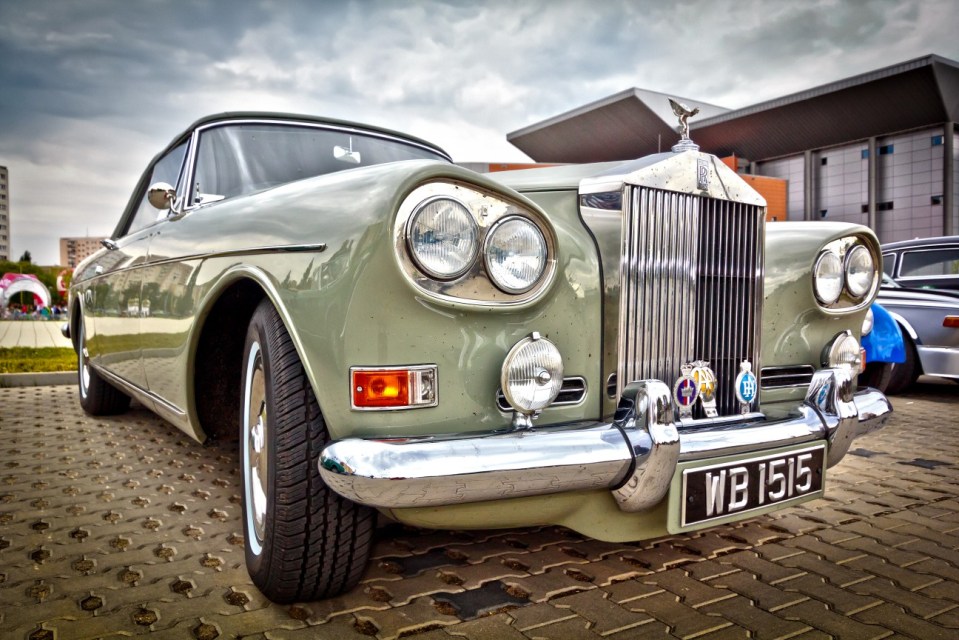 This car had power-steering and electric windows