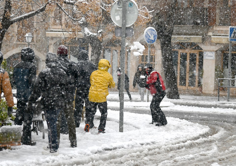 Citizens have gone out to play in the white stuff