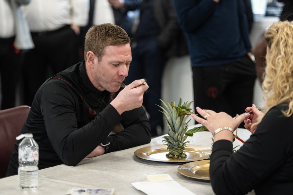 Nothing like a nice bit of pig's brain for lunch although Dean Holden does not seem to agree