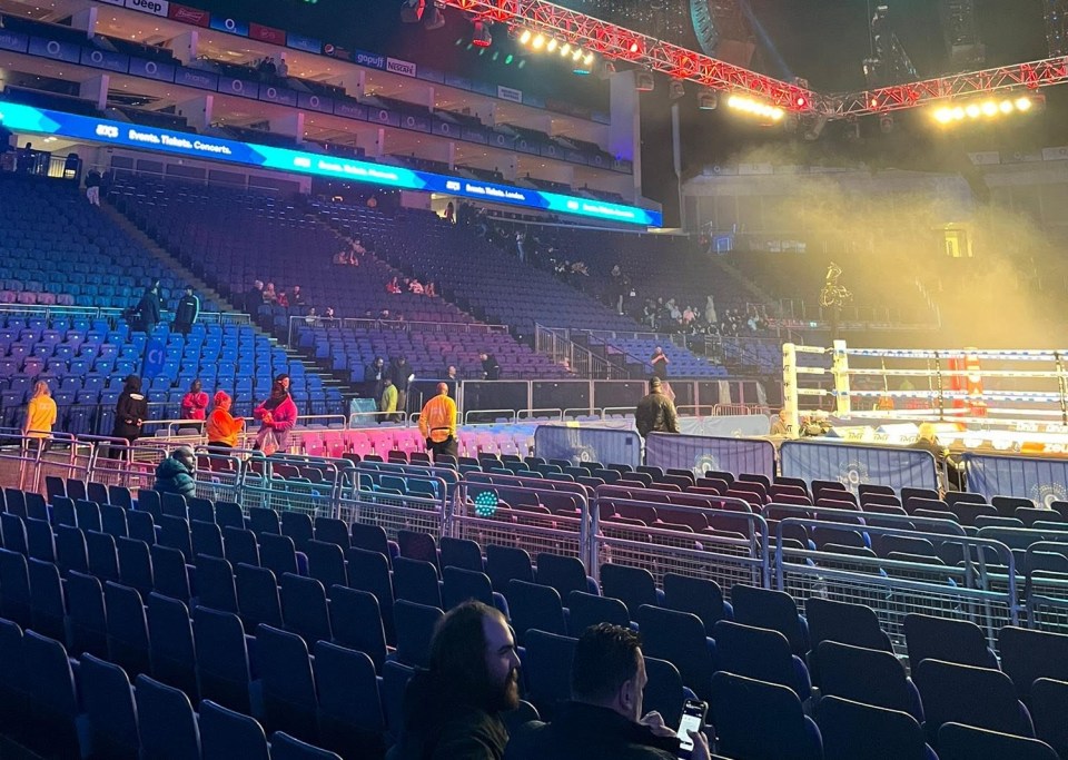 The O2 Arena was looking empty ahead of Floyd Mayweather vs Aaron Chalmers