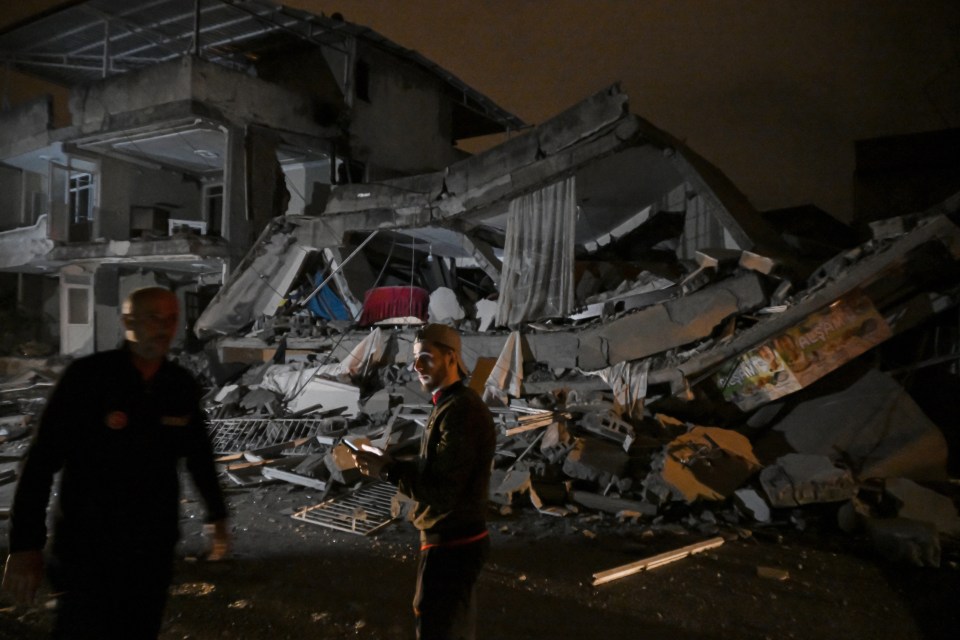 Buildings collapsed in the Iskenderun district of Hatay