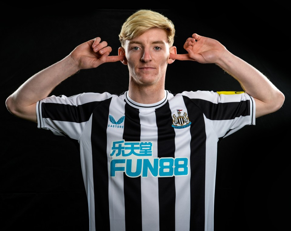 Gordon joined Newcastle from Prem strugglers Everton on Sunday