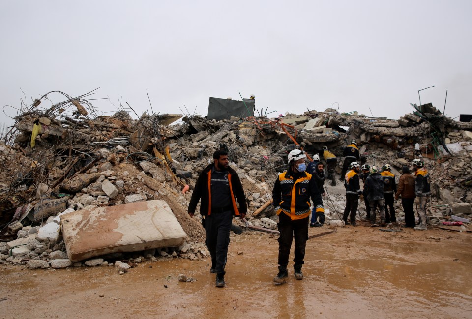 Rescuers have begun to search for people under the rubble