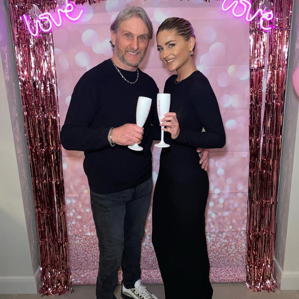 Love Island fans can't help but think Casey looks like her famous dad Carl Fogarty