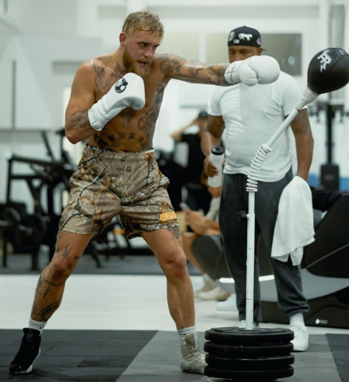 Jake Paul training out in Dubai