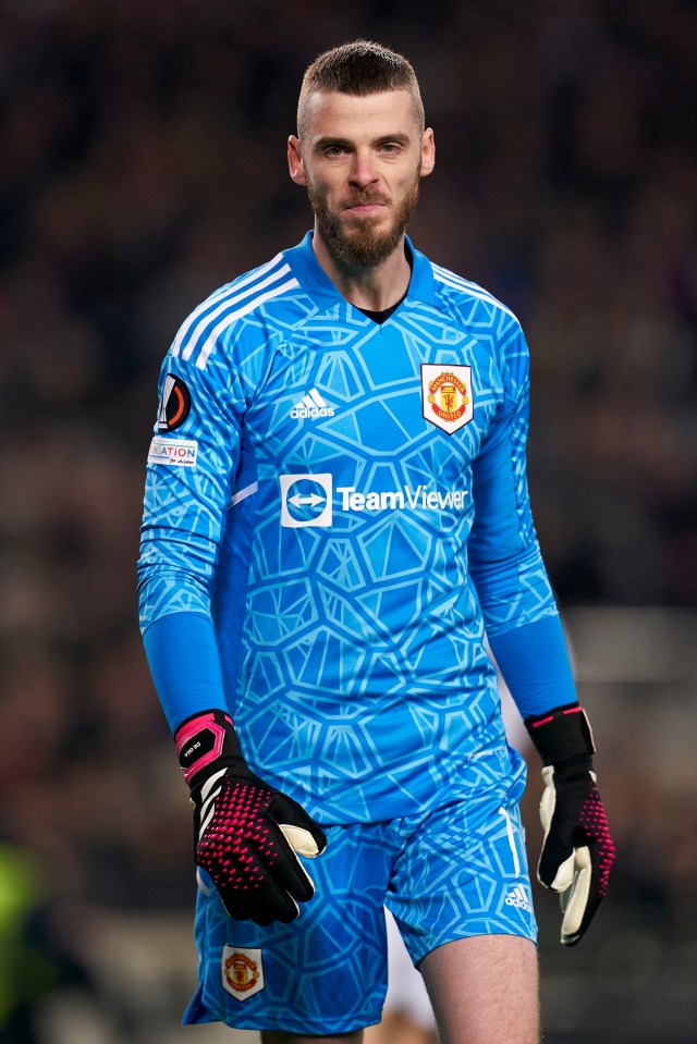 Man Utd would like David De Gea to agree to £250,000-a-week