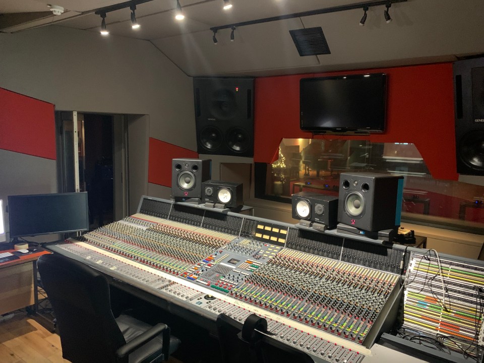 I visited the world famous Windmill Lane Recording Studios in Dublin