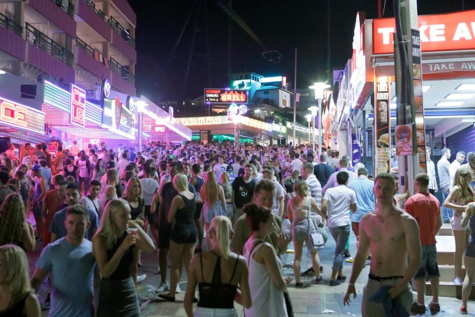 Gia recalls the Magaluf strip being filled with 'hundreds and hundreds' of young people