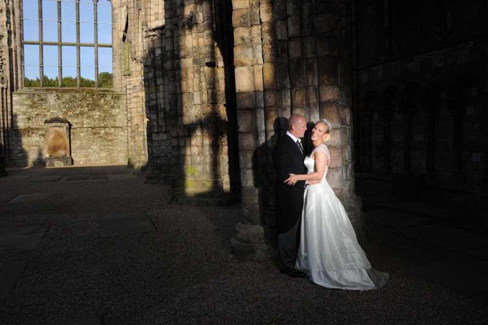 Zara and Mike Tindall took pictures of their wedding at the palace