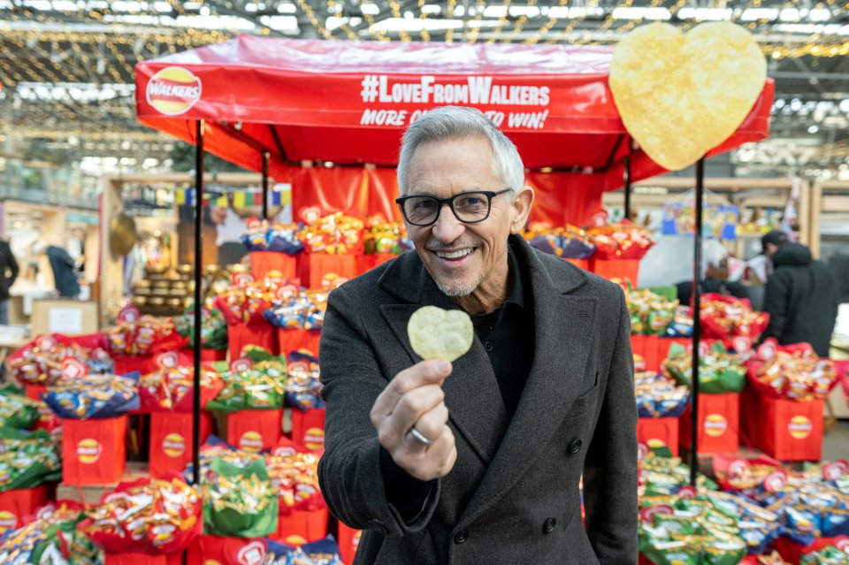 Unsuspecting passers-by were treated to the sight of the football icon trying to tempt them into an arrangement