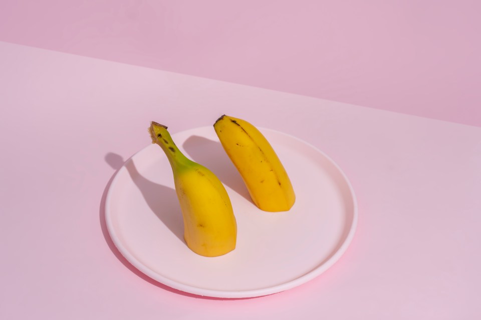 A single banana was served as the main meal to vegans on board the Japan Airlines flight