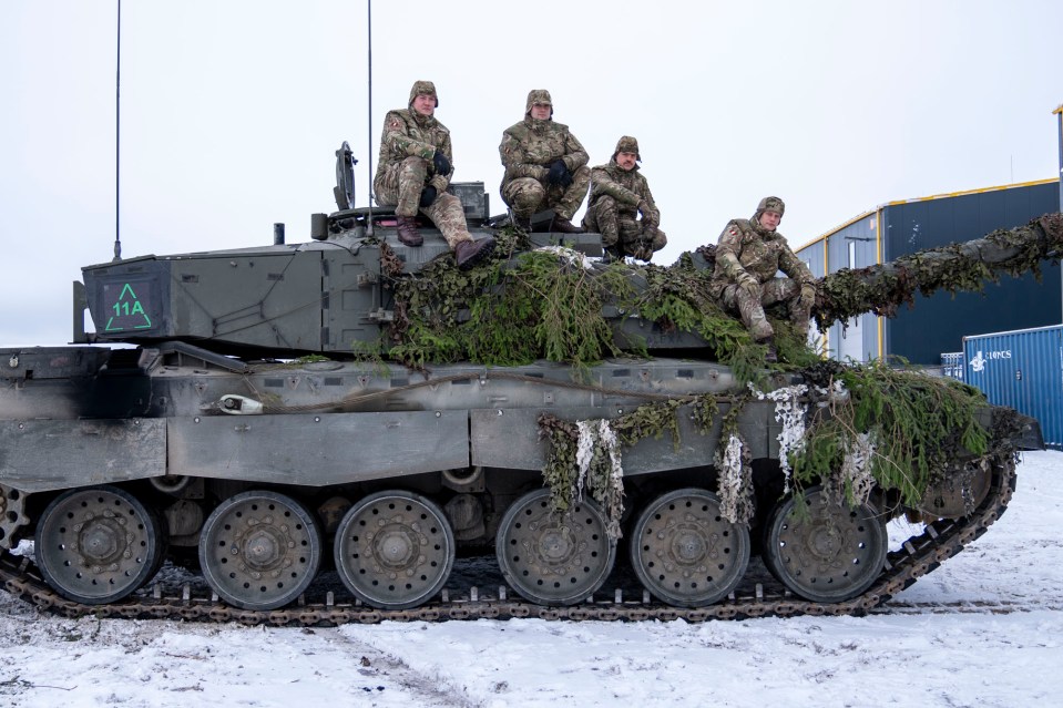 Challenger 2 tanks are being shipped to Ukraine