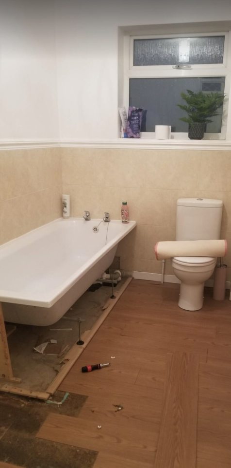 The DIY fan saved over 8.5k on her bathroom after discovering savvy hacks