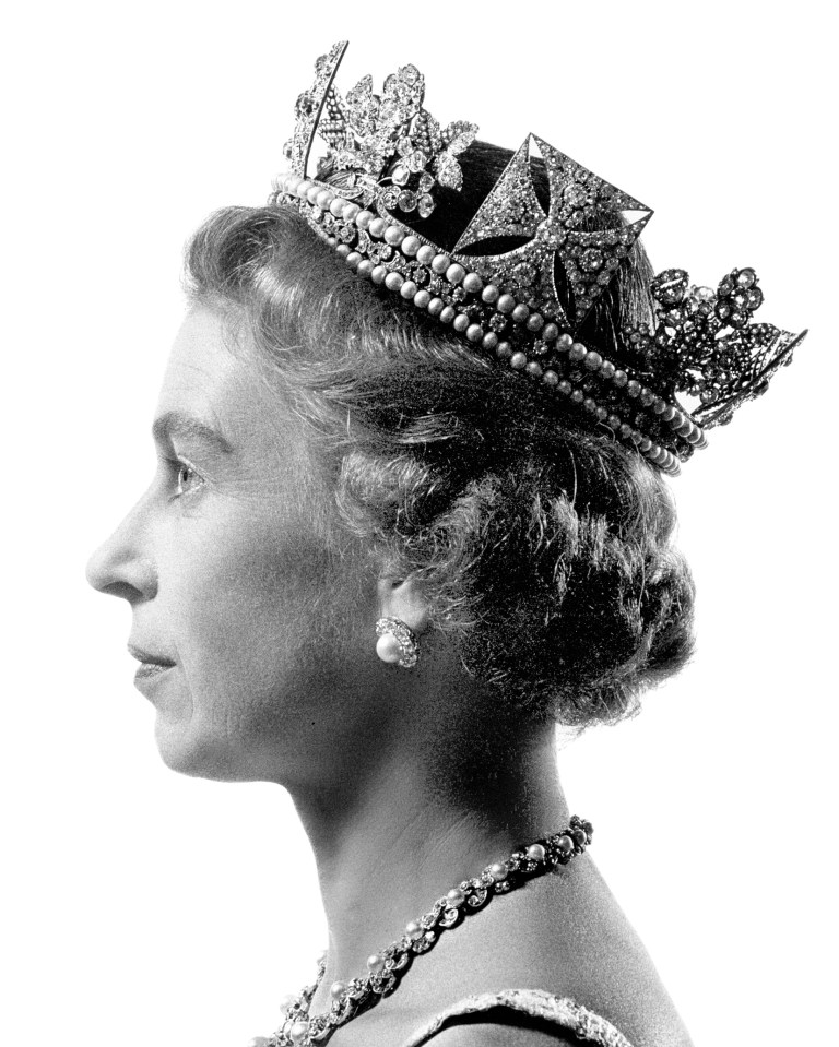 The profile of the late Queen and what appeared to be part of her crown appeared during the storm