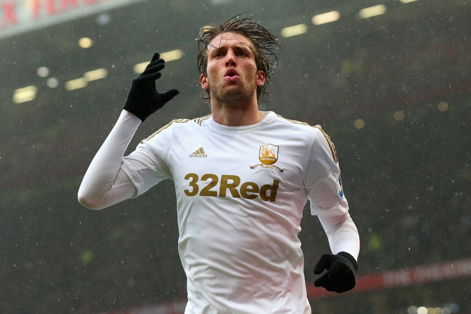 Michu in the white and gold of Swansea, the Welsh Los Blancos