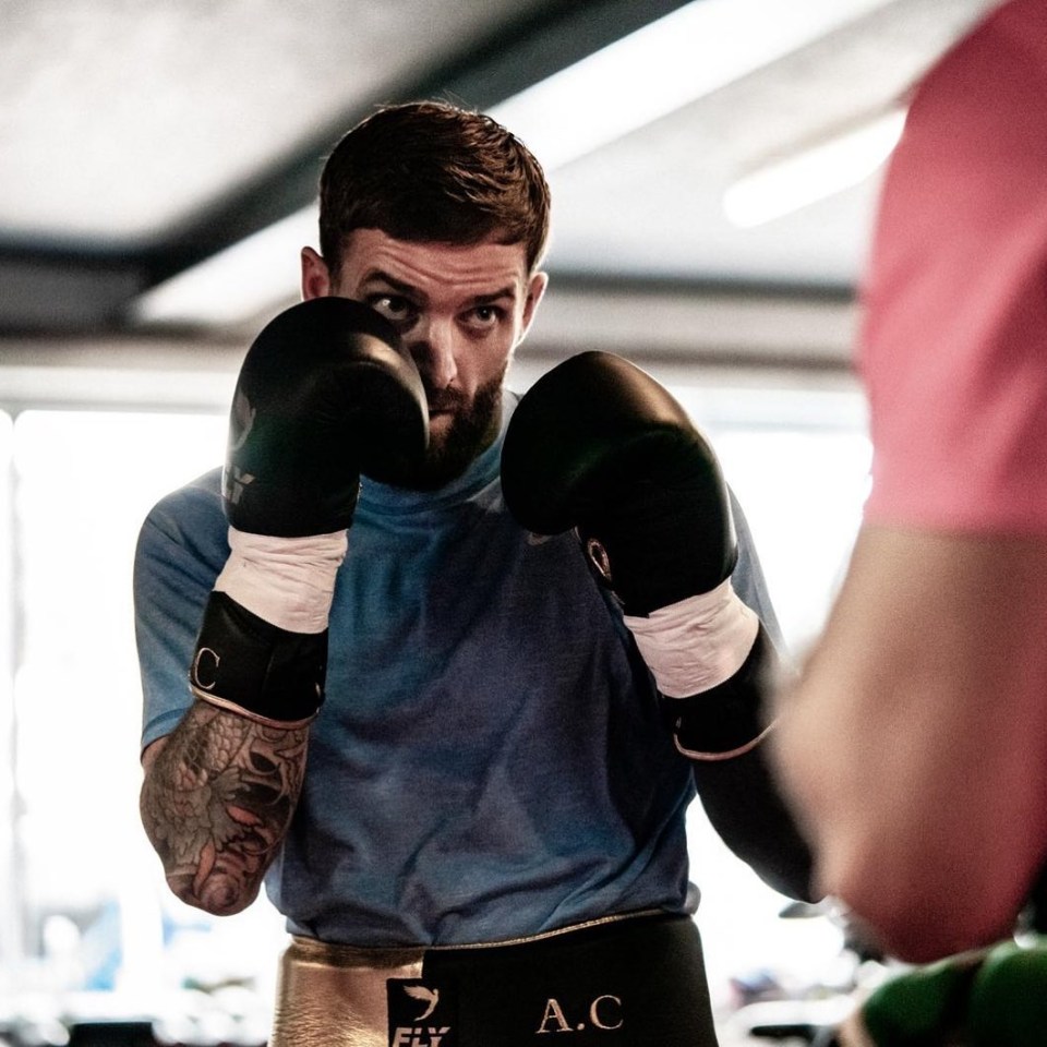 Aaron Chalmers is 1-0 as a boxer