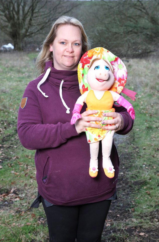 Sasha Walpole, 40, wants to use her Miss Piggy gift to raise cash for victims of the Turkey-Syria earthquake