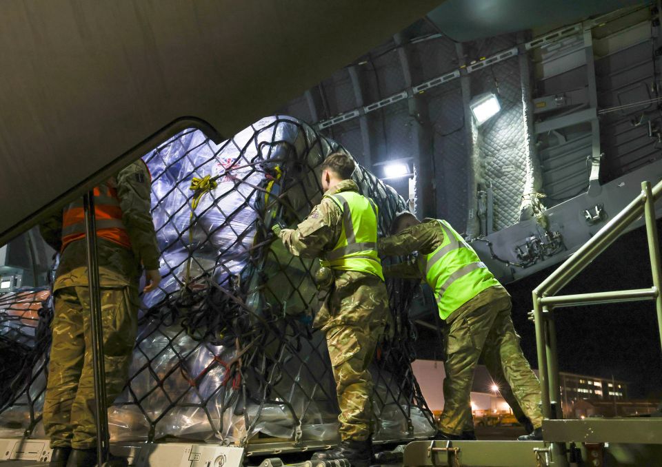 Vital supplies put on Turkey-bound plane at RAF Brize Norton