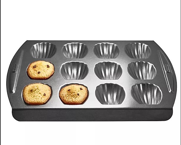 This cake tin from Lakeland is currently £4.39, down from £10.99