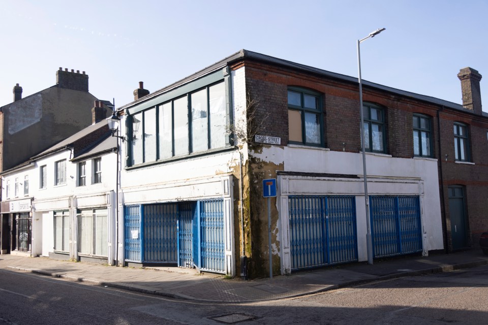 Several shops and businesses within Luton remain abandoned, contributing to unemployment