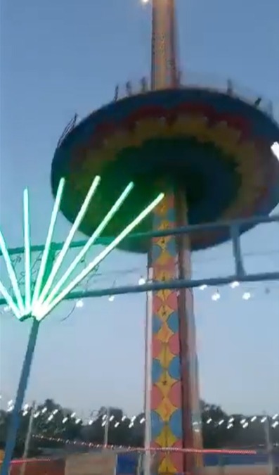 The video shows the ride plunging to the ground at high speed