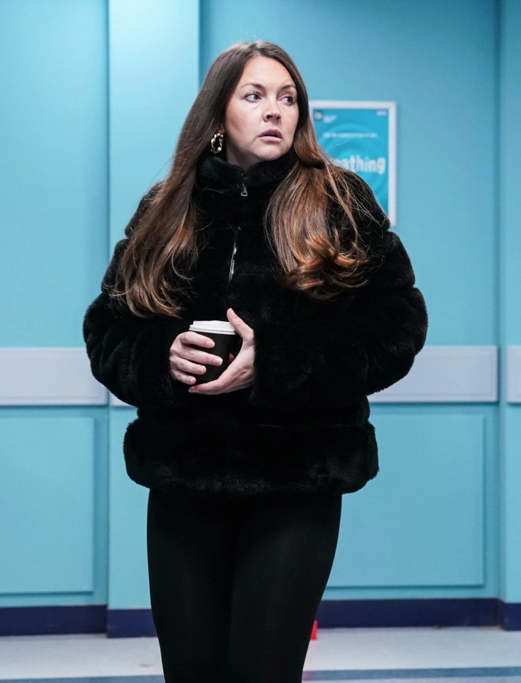 Stacey Slater has big debt problems in EastEnders