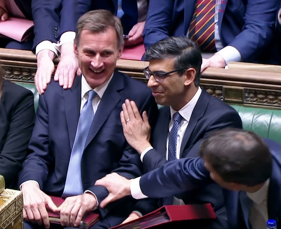 Rishi Sunak congratulates Mr Hunt after his Budget speech