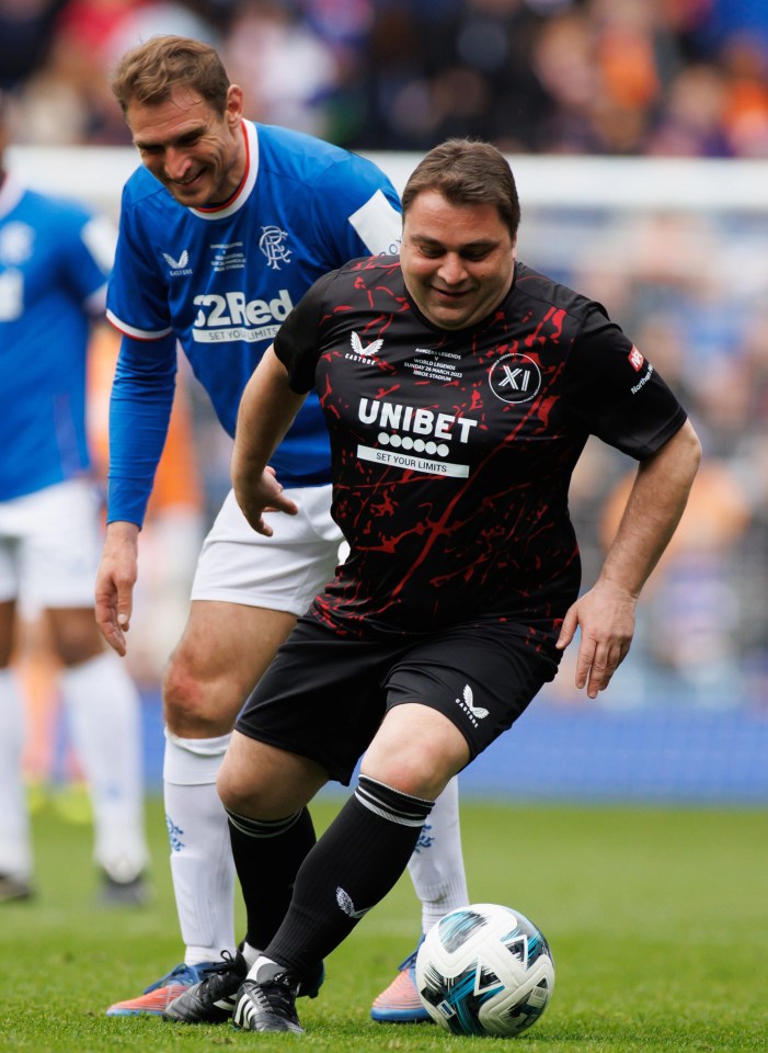 This Man City legend shows off his dribbling skills for the World XI against Rangers