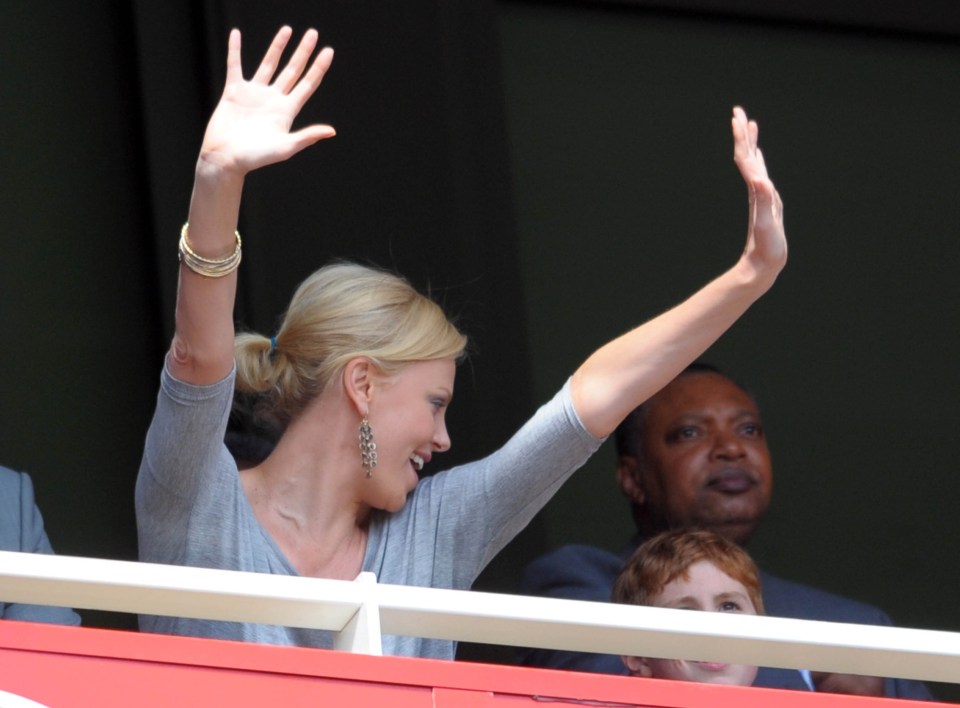 Charlize watched Arsenal beat Man Utd 1-0 in 2011