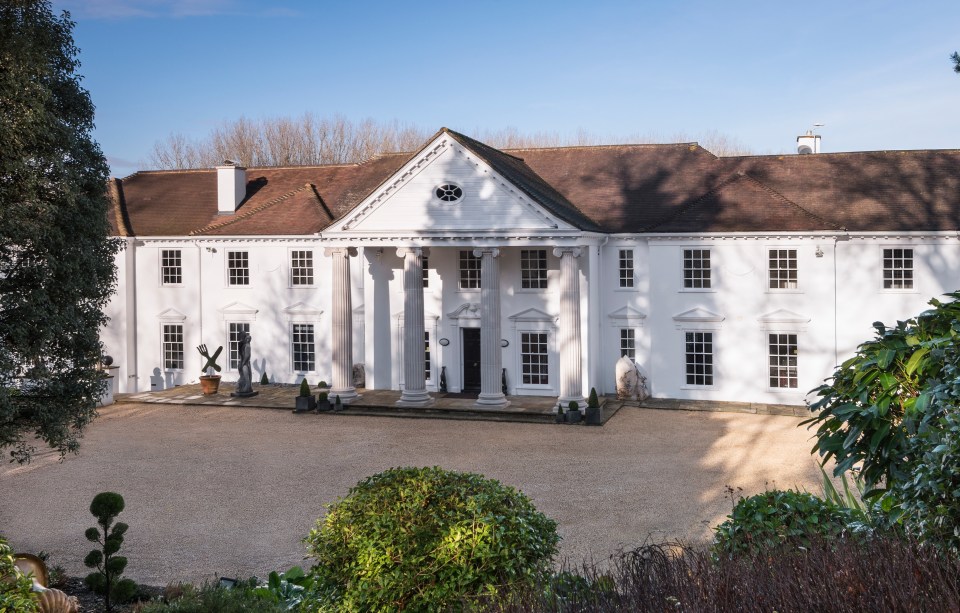 Magician Uri Geller's guests tell him his Sonning home looks like the US White House